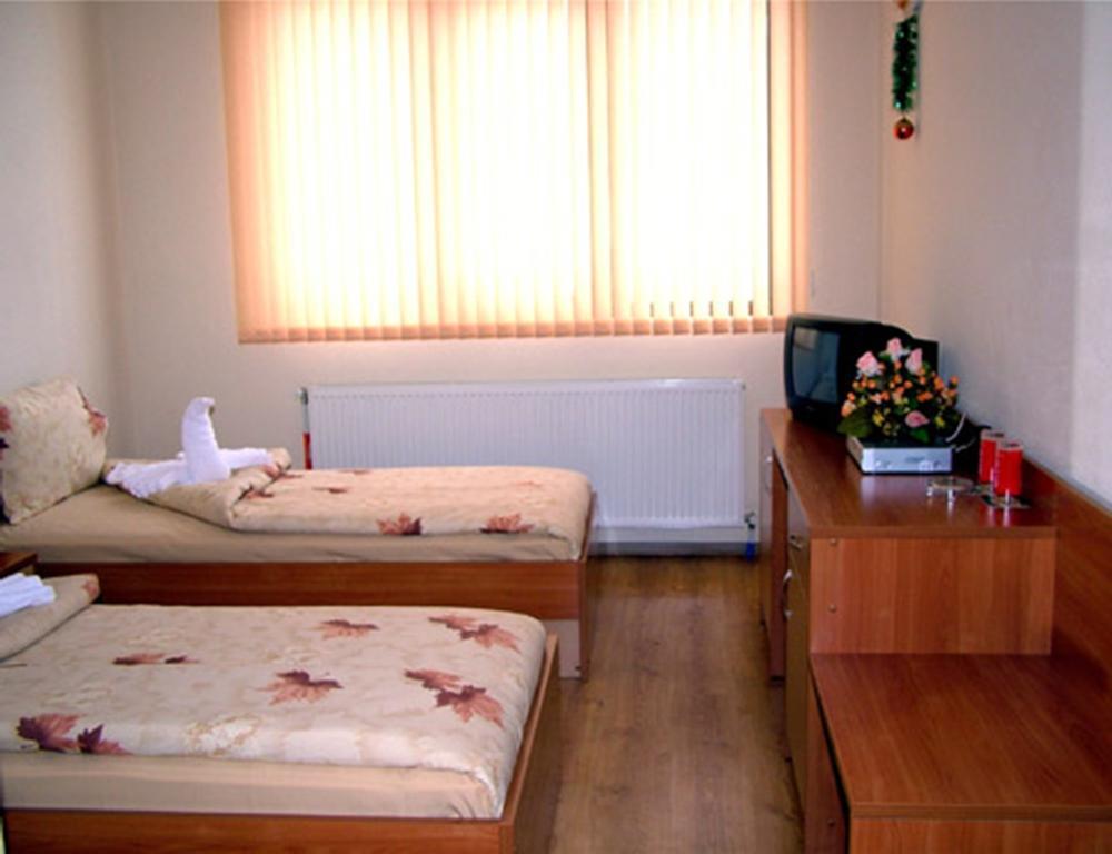 Family Hotel St. Constantine And Helena Ivaylovgrad Quarto foto